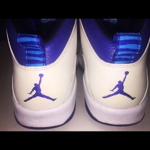 9.5 Men’s Jordan Shoes